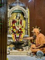 Jalabhisheka and Shodashopachar Puja by HH Swamiji at Shri Shivakrishna Mandir, Hubballi (26 Feb 2025)